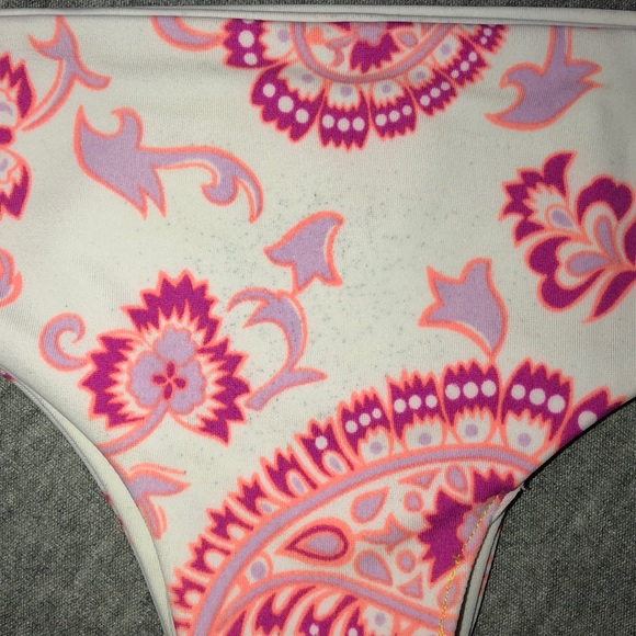 Kozani Bottom - Picture 6 of 6